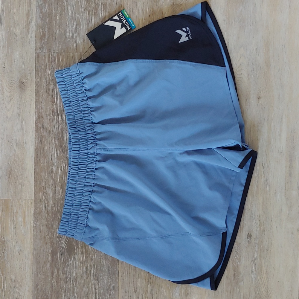 NWT Mission Vaporactive Women's Running Shorts Size S